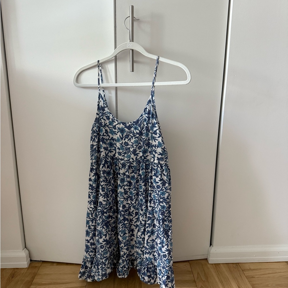 [Shade Amour] Blue and White Floral Dress with tie in back